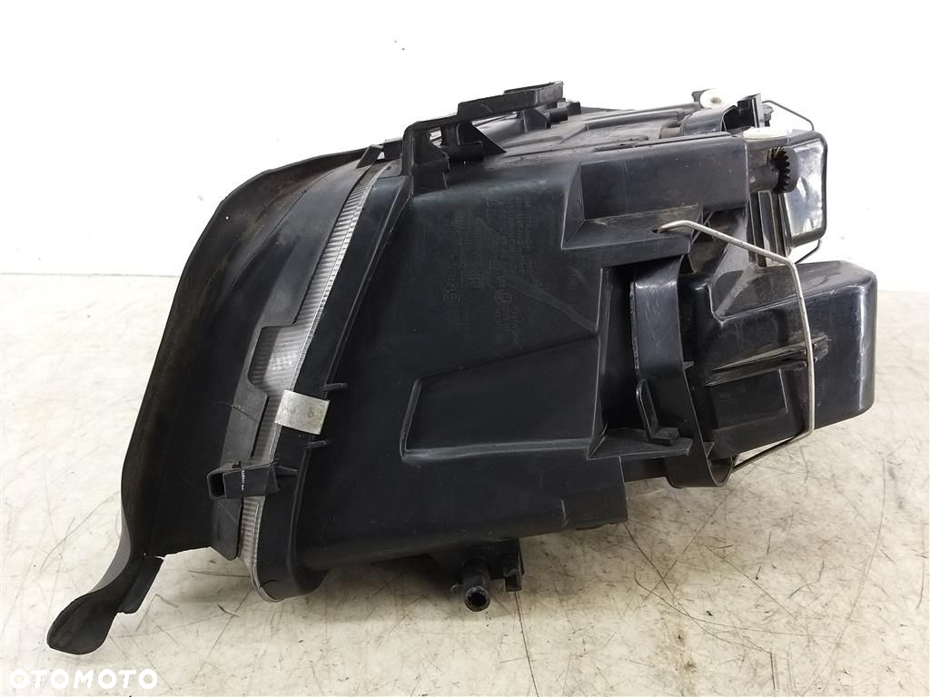 Reflektor lampa przód prawa Audi A6 C5 1997-2004 SOCZEWKA - 2