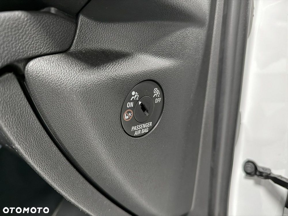 Opel Insignia - 27