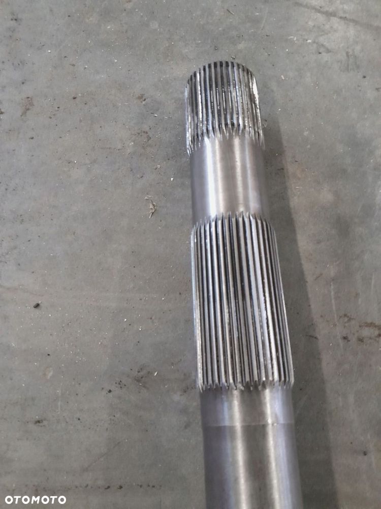 PÓŁOŚ NAPĘDOWA RENAULT MIDLUM 220 DXI 19,5 PRAWA LEWA - 2