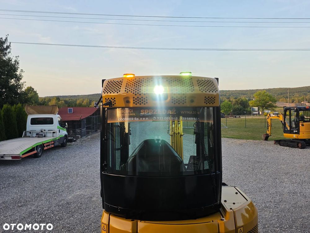 Caterpillar CAT 302.7 CR mini koparka szybkozłącze 3 łyżki piękna serwisowana 1 wł JCB sprowadzona w oryginale - 15