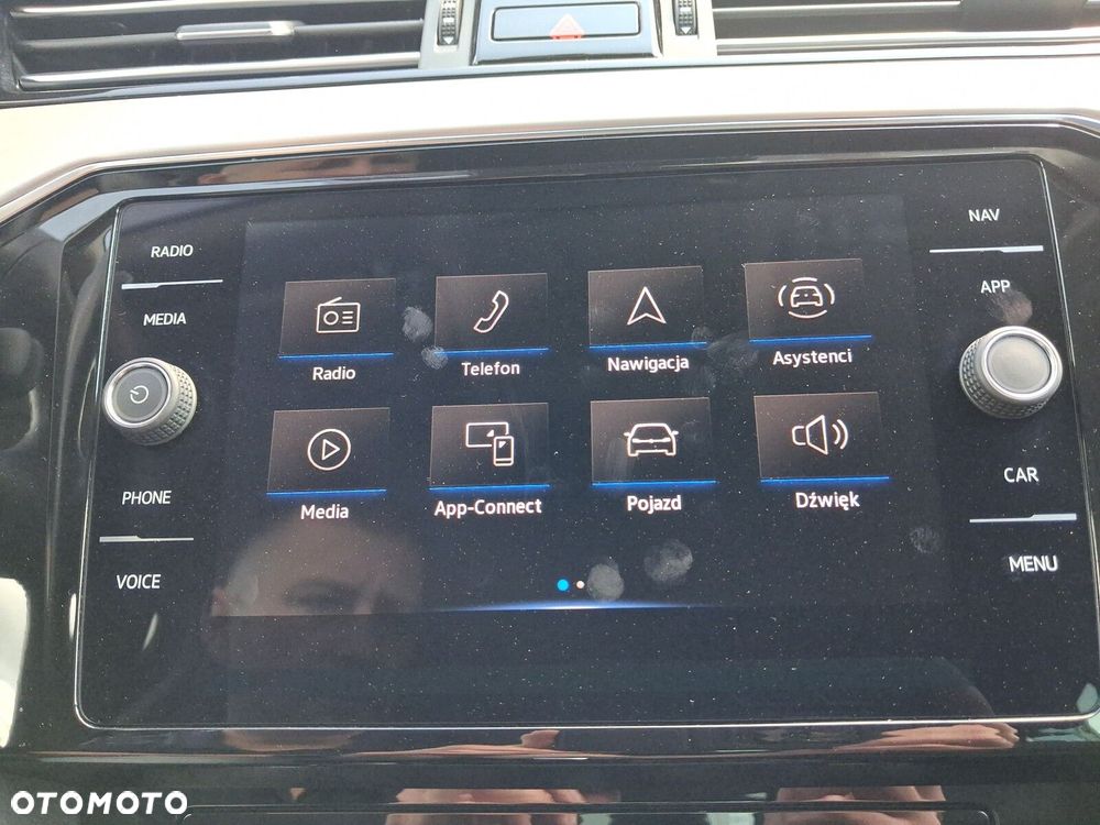 Volkswagen Passat - 17