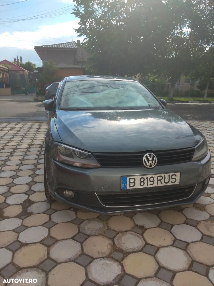Volkswagen Jetta - 6