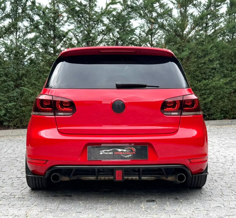VW Golf 2.0 GTI adidas - 8