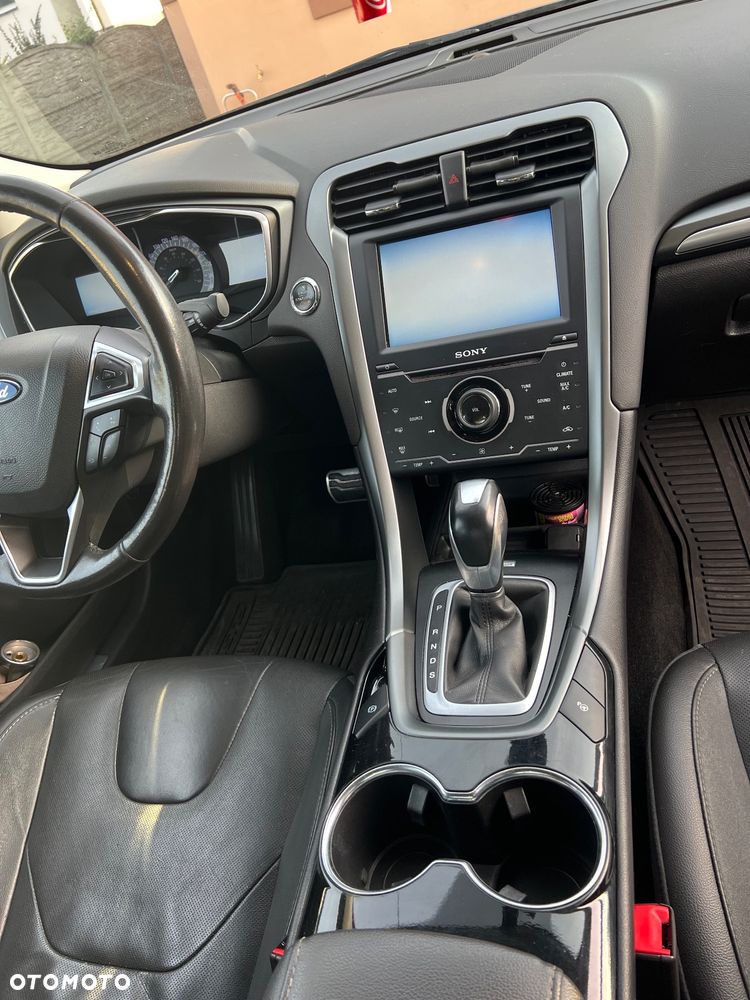 Ford Mondeo 2.0 EcoBoost Titanium - 15