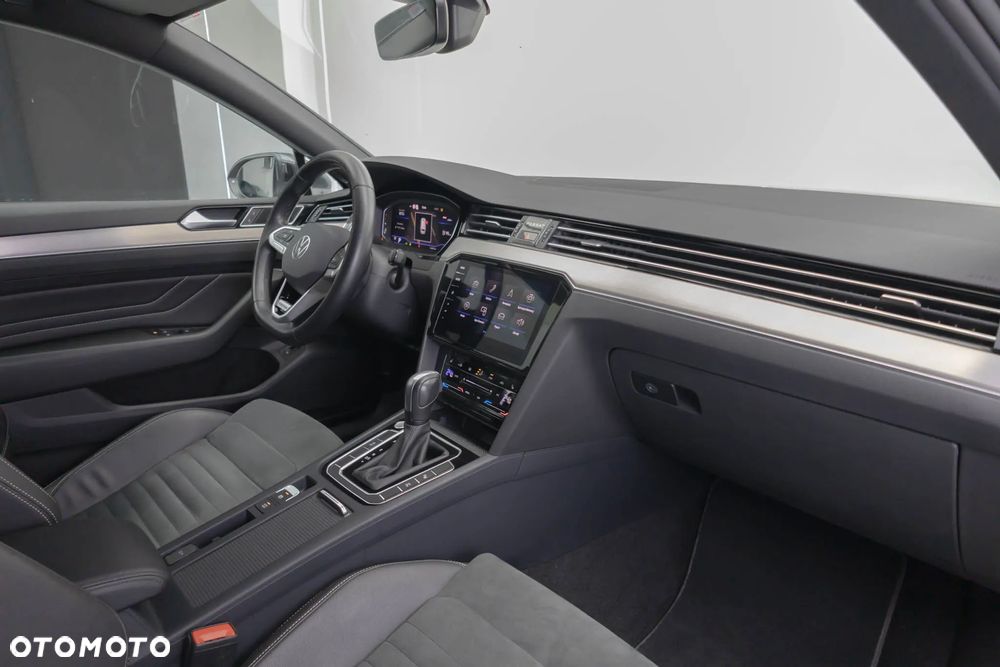 Volkswagen Passat Variant - 34