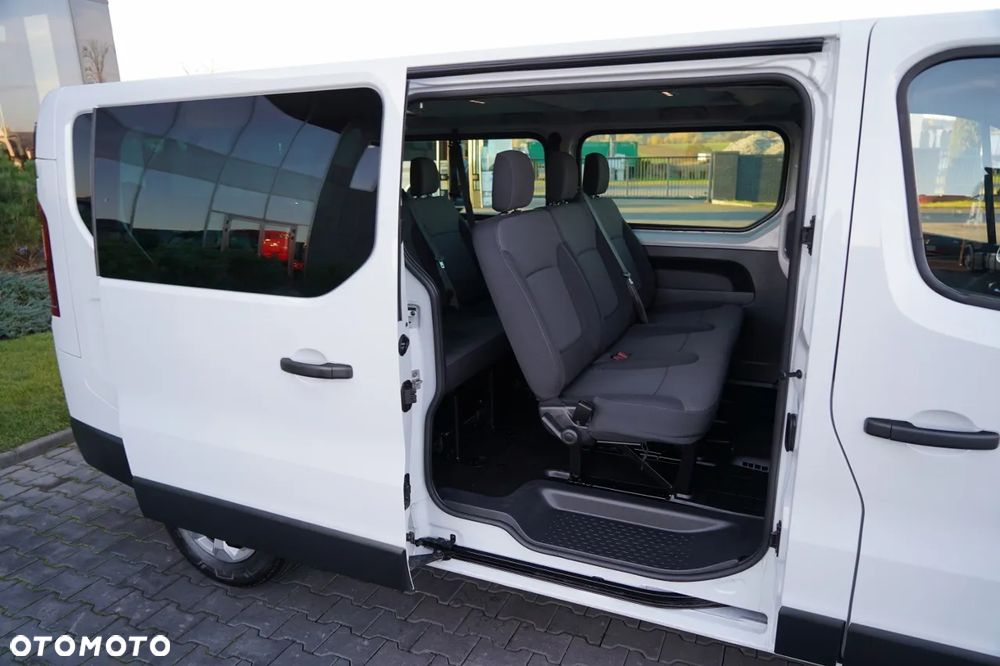 Renault TRAFIC III / BUS / 9 MIEJSC / PIERWSZY WŁAŚCICIEL / POLSKI SALON / 2022 ROK / - 33