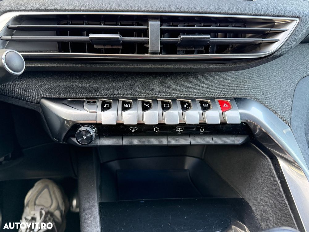 Peugeot 3008 1.5 BlueHDI S&S GT-Line - 24