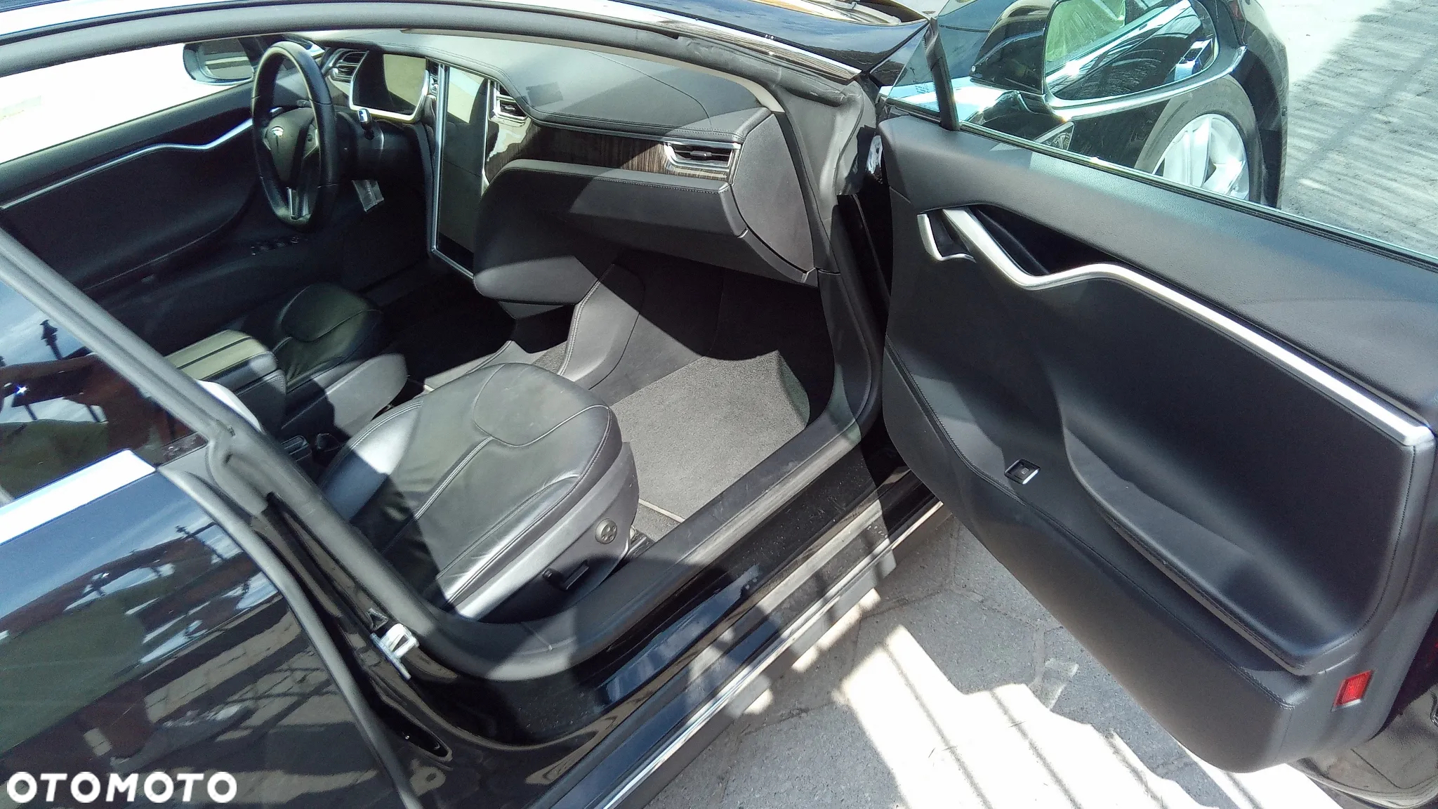 Tesla Model S Standard - 34