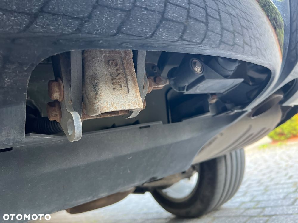 Land Rover Range Rover Velar 2.0 P250 R-Dynamic HSE - 37