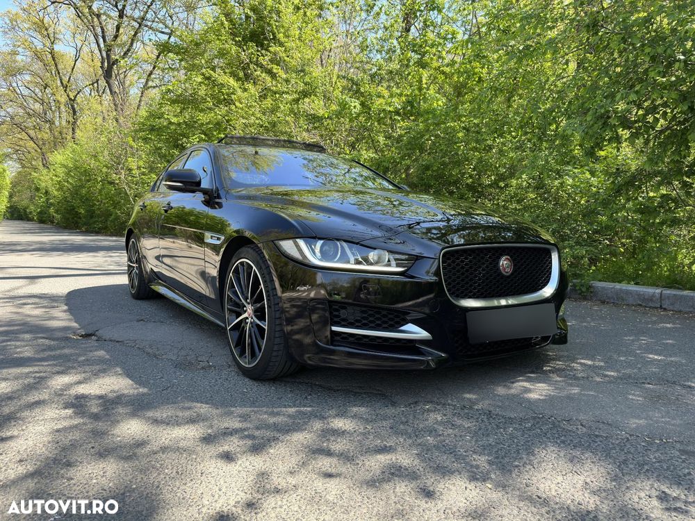 Jaguar XE 2.0 Portfolio - 2