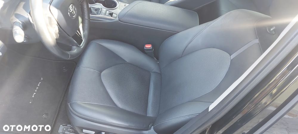 Toyota Camry ver-2-5-hybrid-executive-cvt - 6