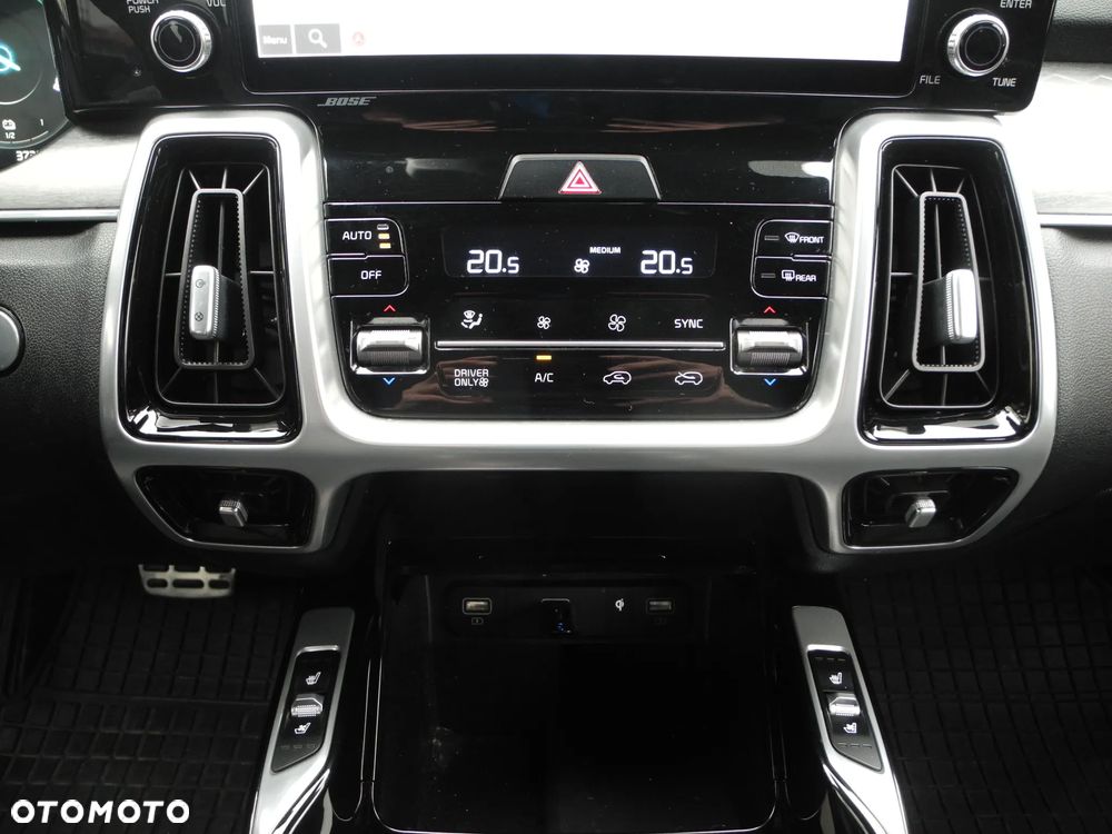 Kia Sorento - 13