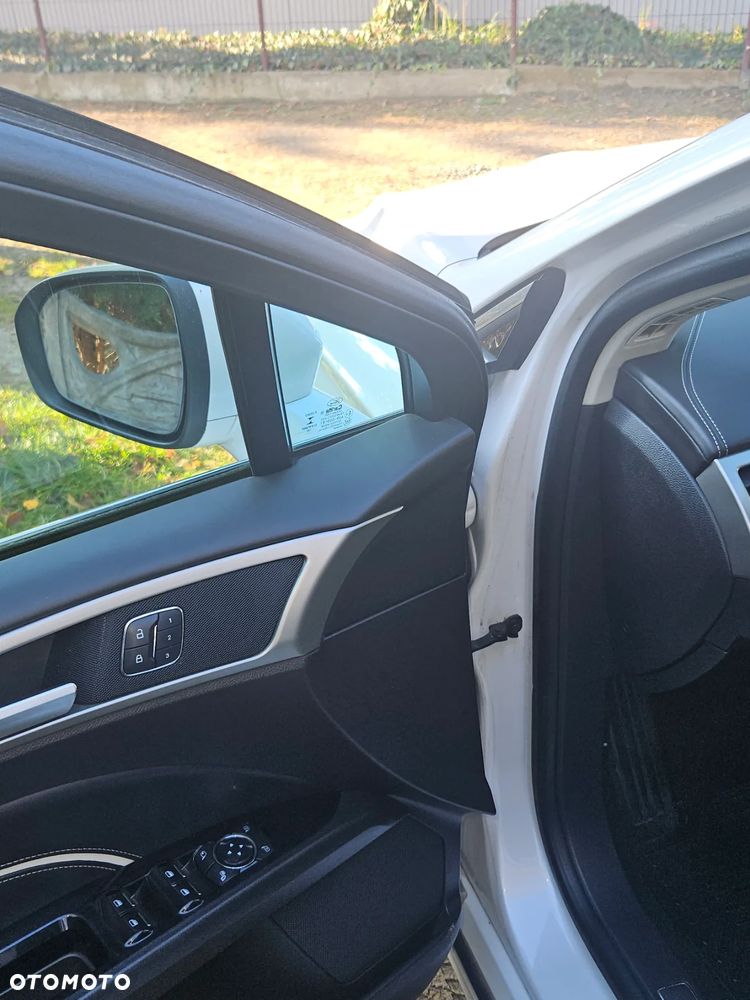 Ford Mondeo Vignale 2.0 TDCi PowerShift - 10