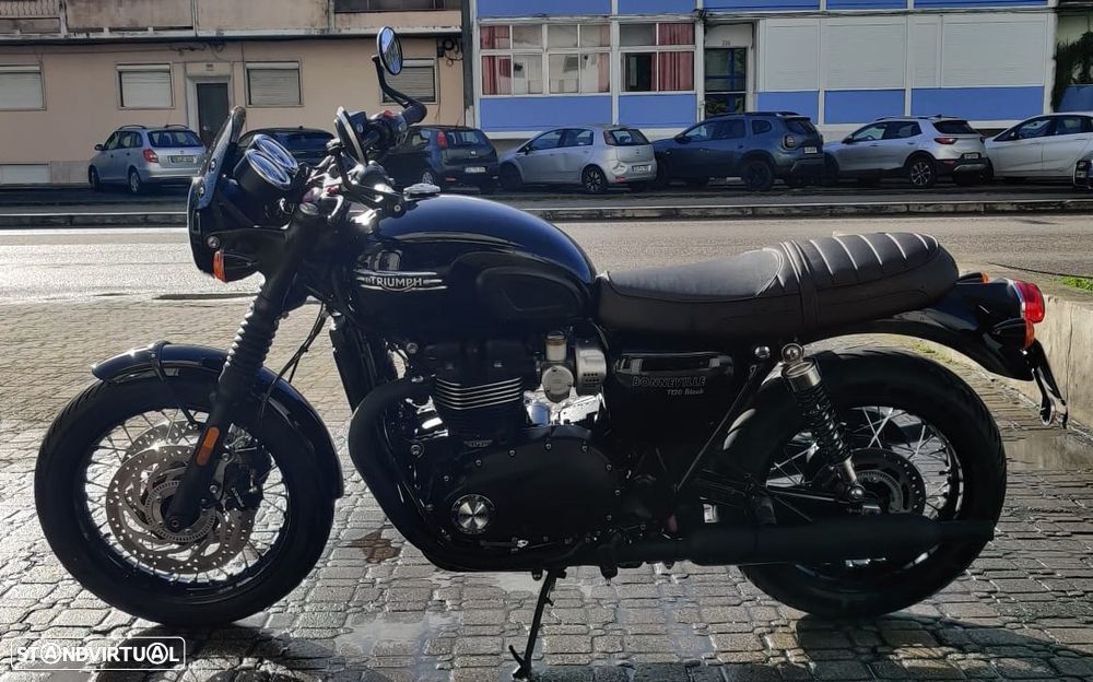 Triumph Bonneville T120 Black - 2