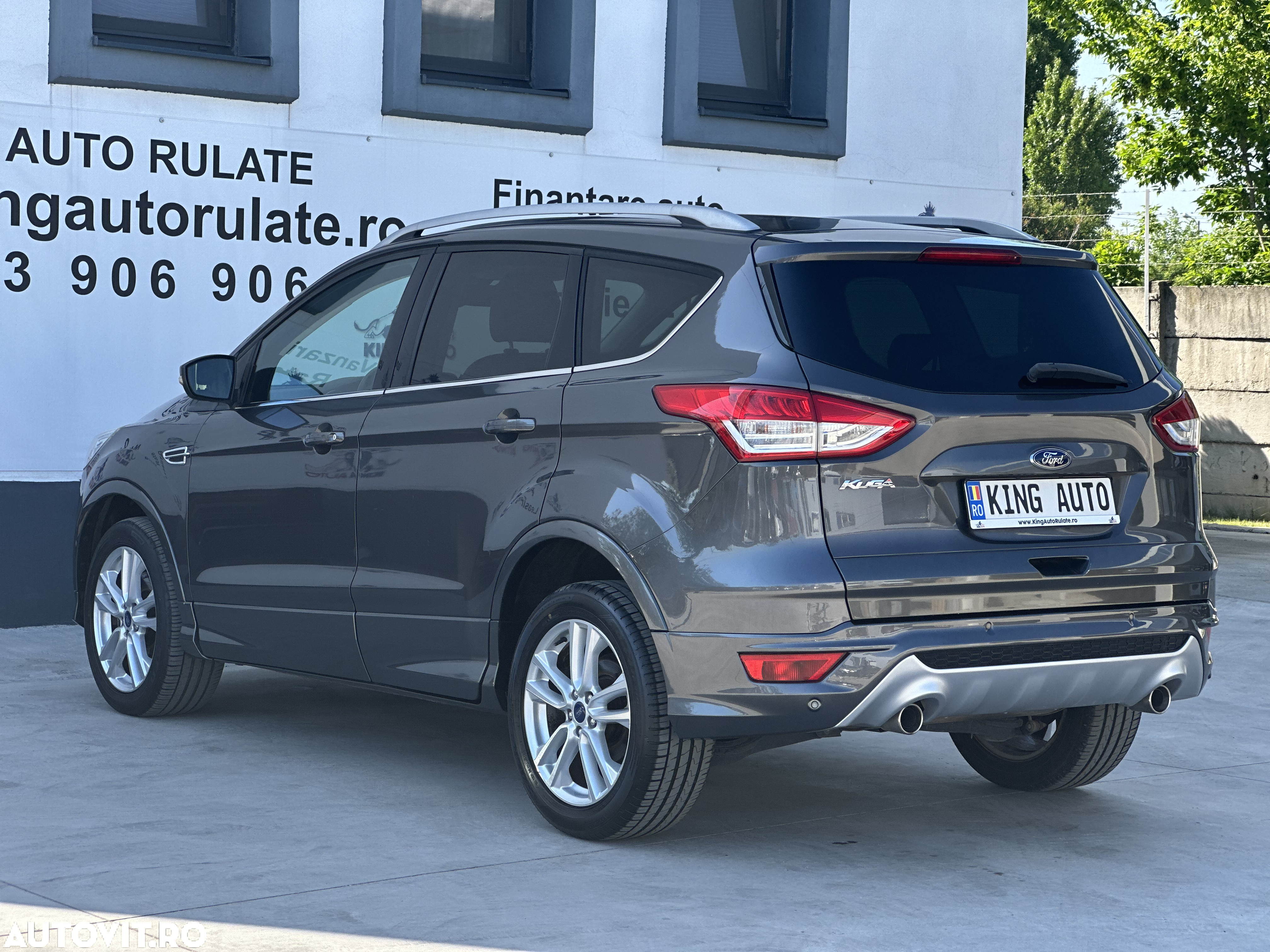 Ford Kuga 2.0 TDCi 4x4 Aut. Business Edition - 23