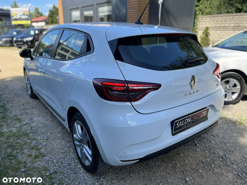 Renault Clio - 10