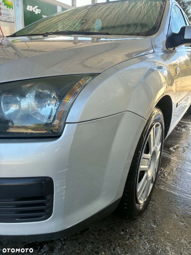 Ford Focus 2006 photo 2