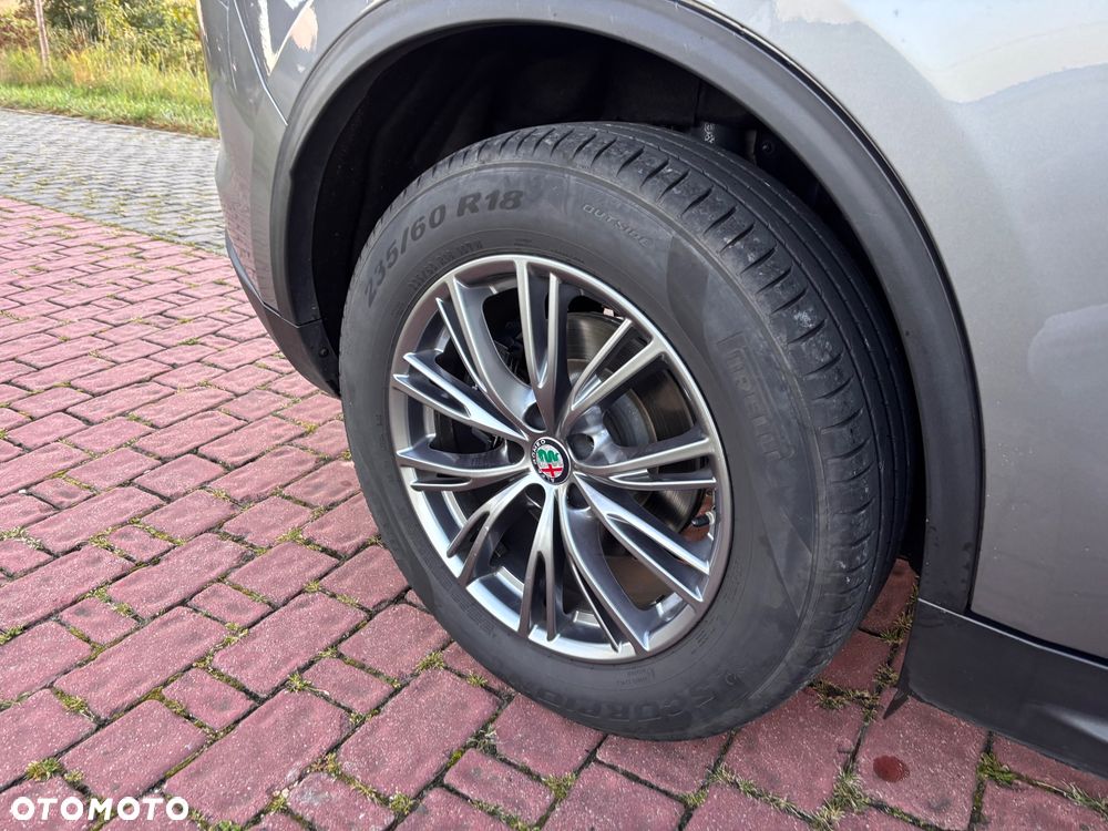 Alfa Romeo Stelvio 2.0 Turbo TI Q4 - 29