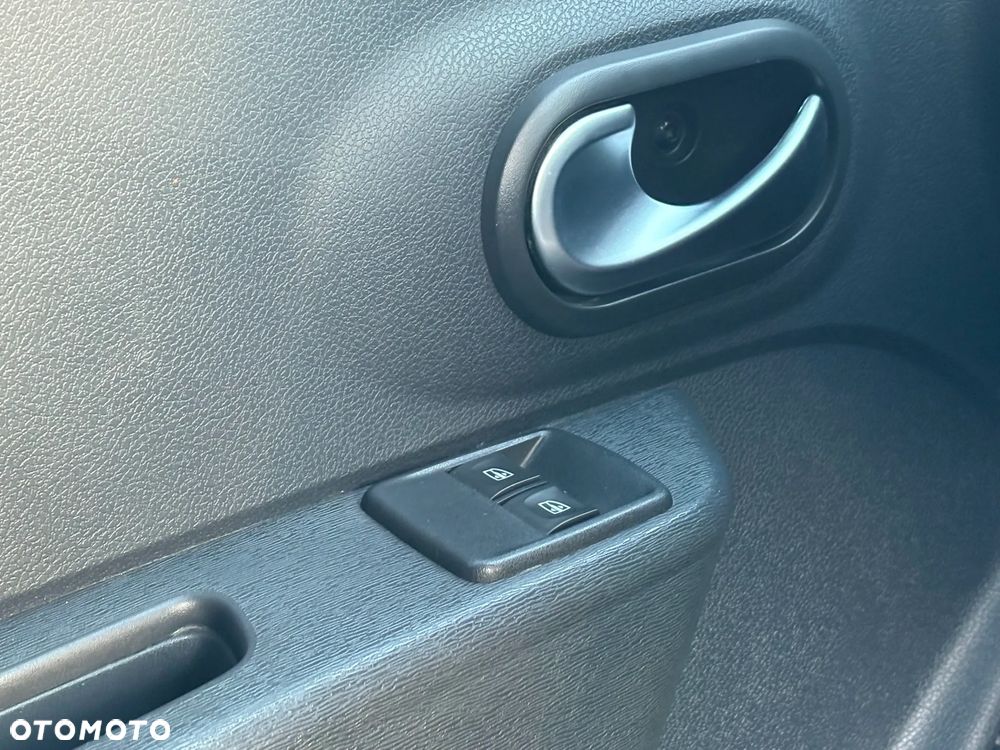 Dacia Dokker dCi 90 Stepway Celebration - 17