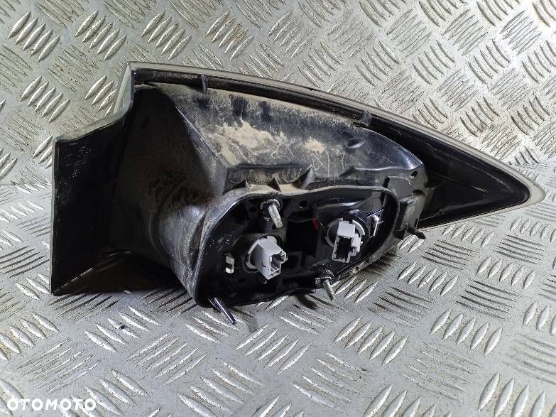 LAMPA LEWA TYLNA MAZDA 3 - 2