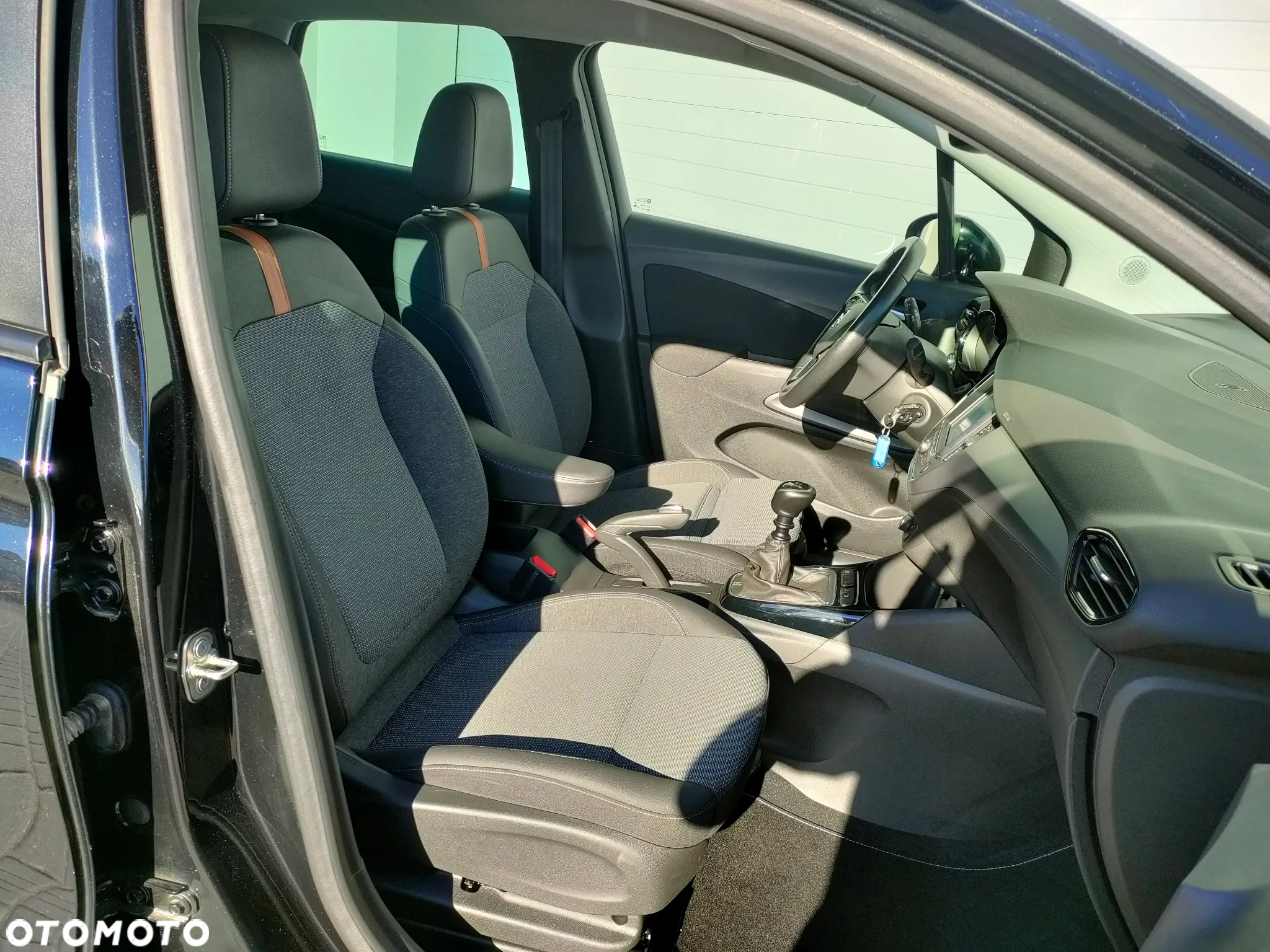 Opel Crossland 1.2 T GS Line - 21