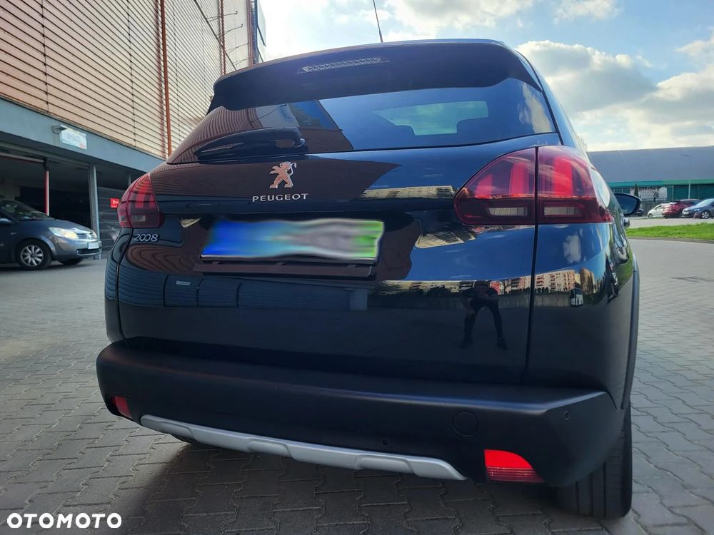 Peugeot 2008 BlueHDi 100 STOP & START Allure - 20