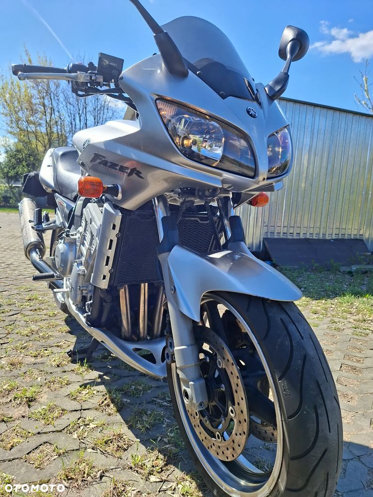 Yamaha FZS - 5