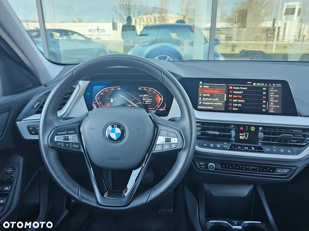 BMW Seria 1 118i Advantage - 12