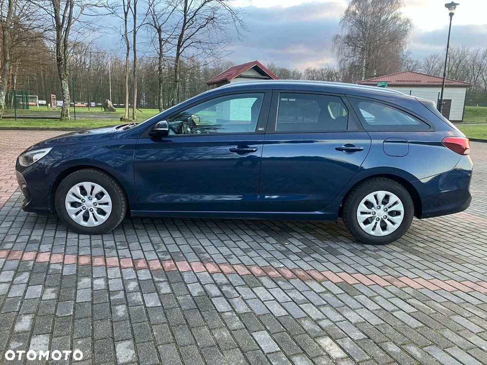 Hyundai i30 1.6 D GO DCT - 3