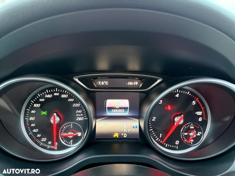 Mercedes-Benz CLA 220 d 7G-DCT AMG Line - 26