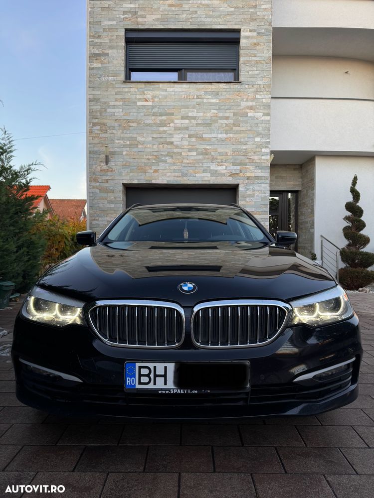 BMW Seria 5 520d Touring Aut. Luxury Line