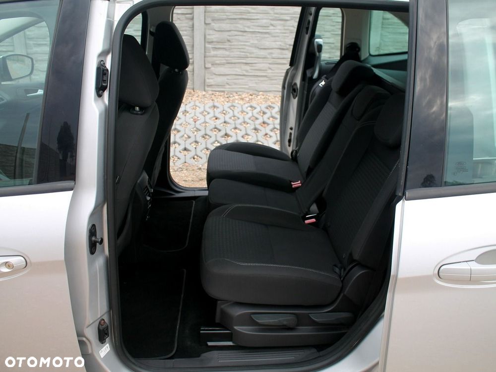 Ford Grand C-MAX - 29
