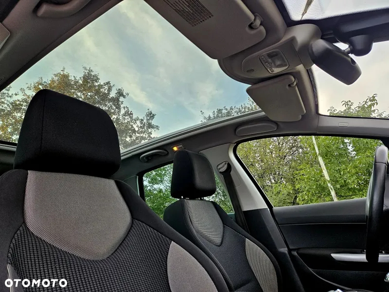 Peugeot 308 2.0 HDi Active - 13