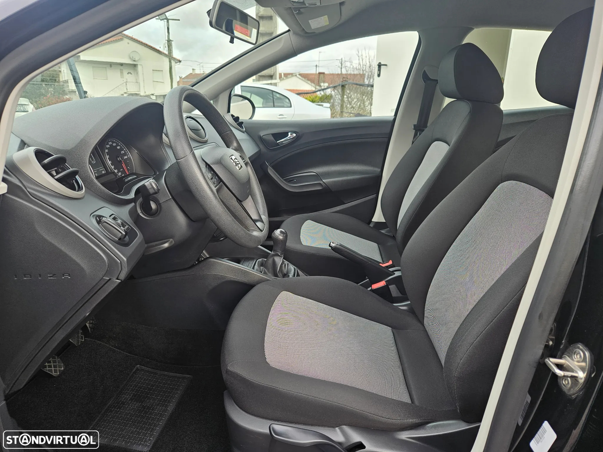 SEAT Ibiza 1.0 Reference - 9