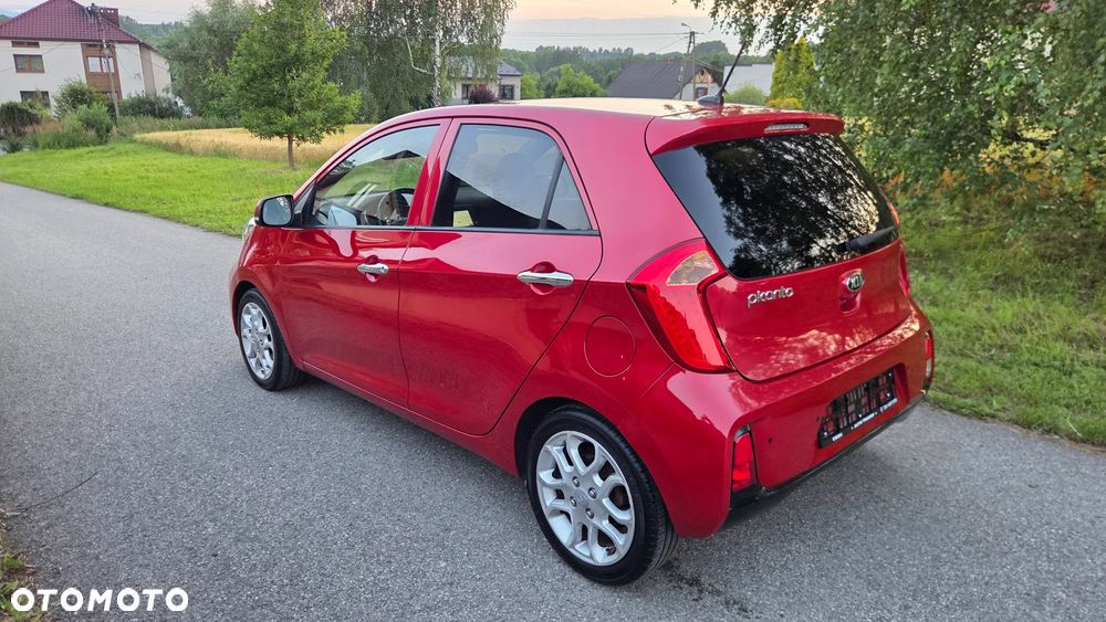 Kia Picanto 1.0 ISG UEFA EURO 2016 - 5