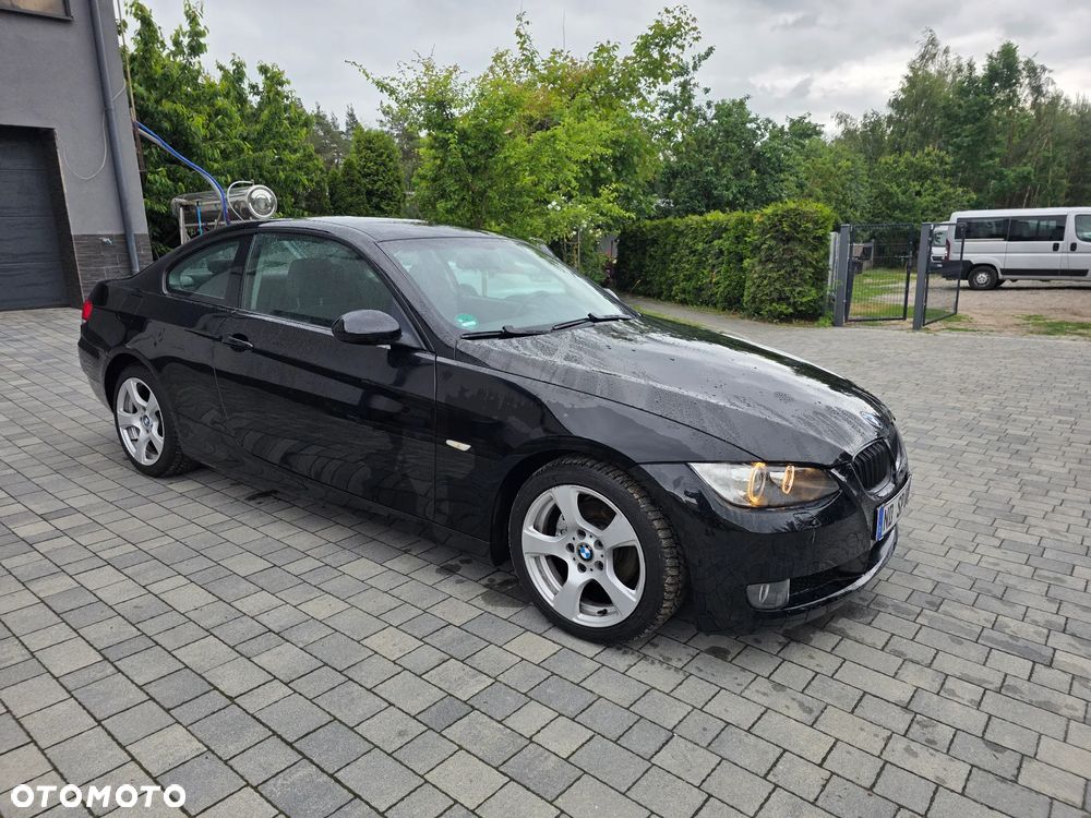 BMW Seria 3 320i Edition Exclusive - 17