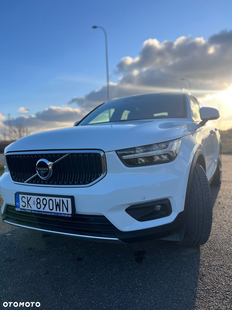 Volvo XC 40 T4 AWD Momentum Pro - 25