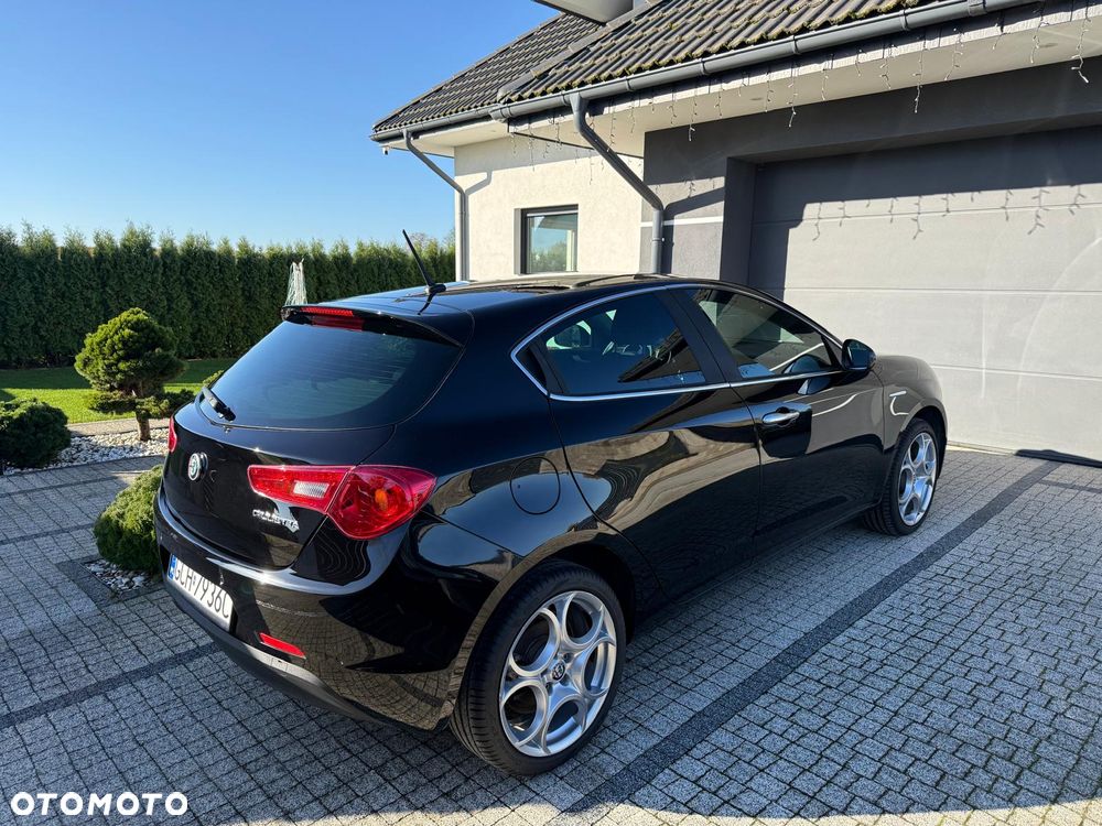 Alfa Romeo Giulietta 2017 photo 4