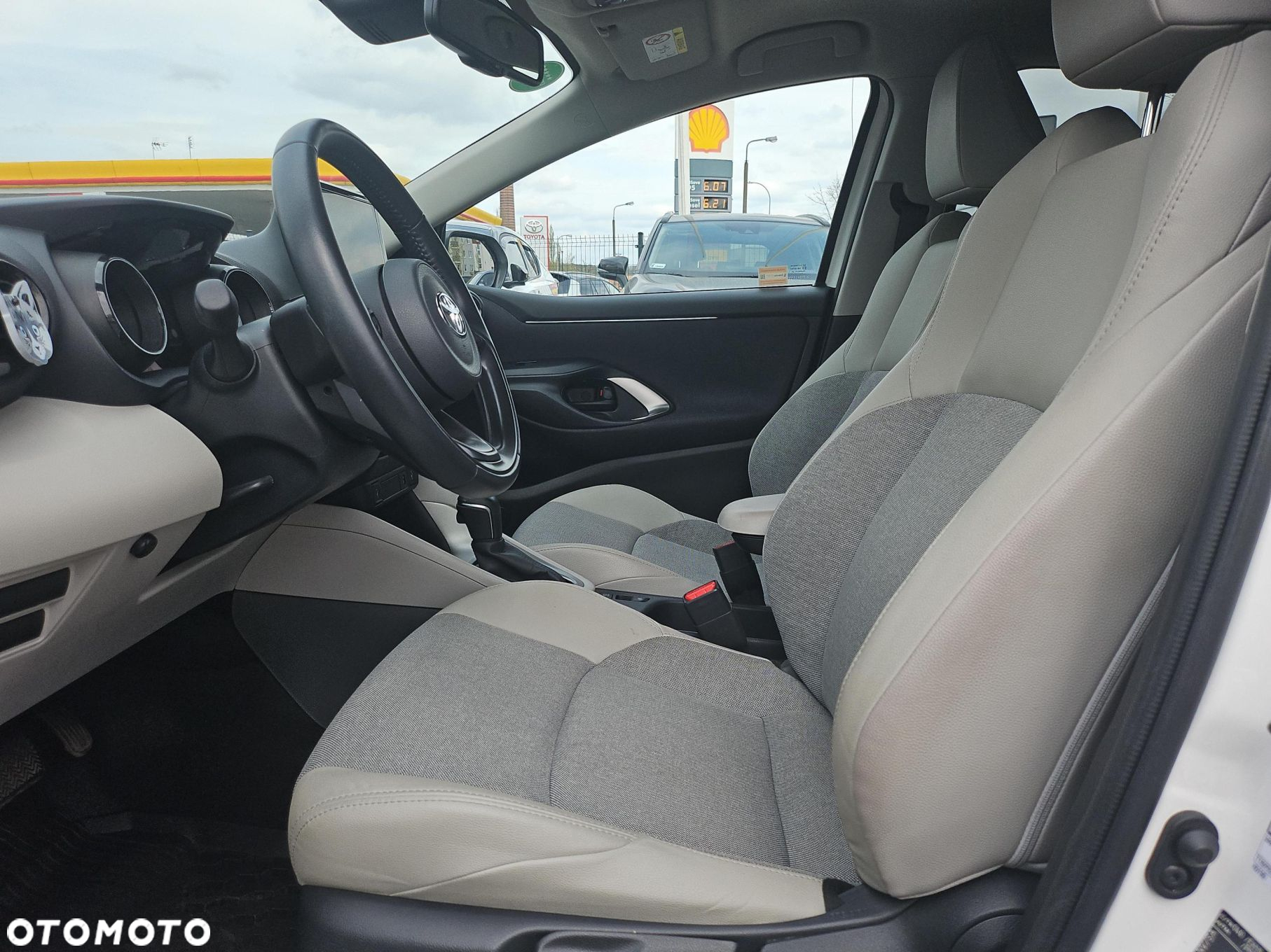 Toyota Yaris - 11