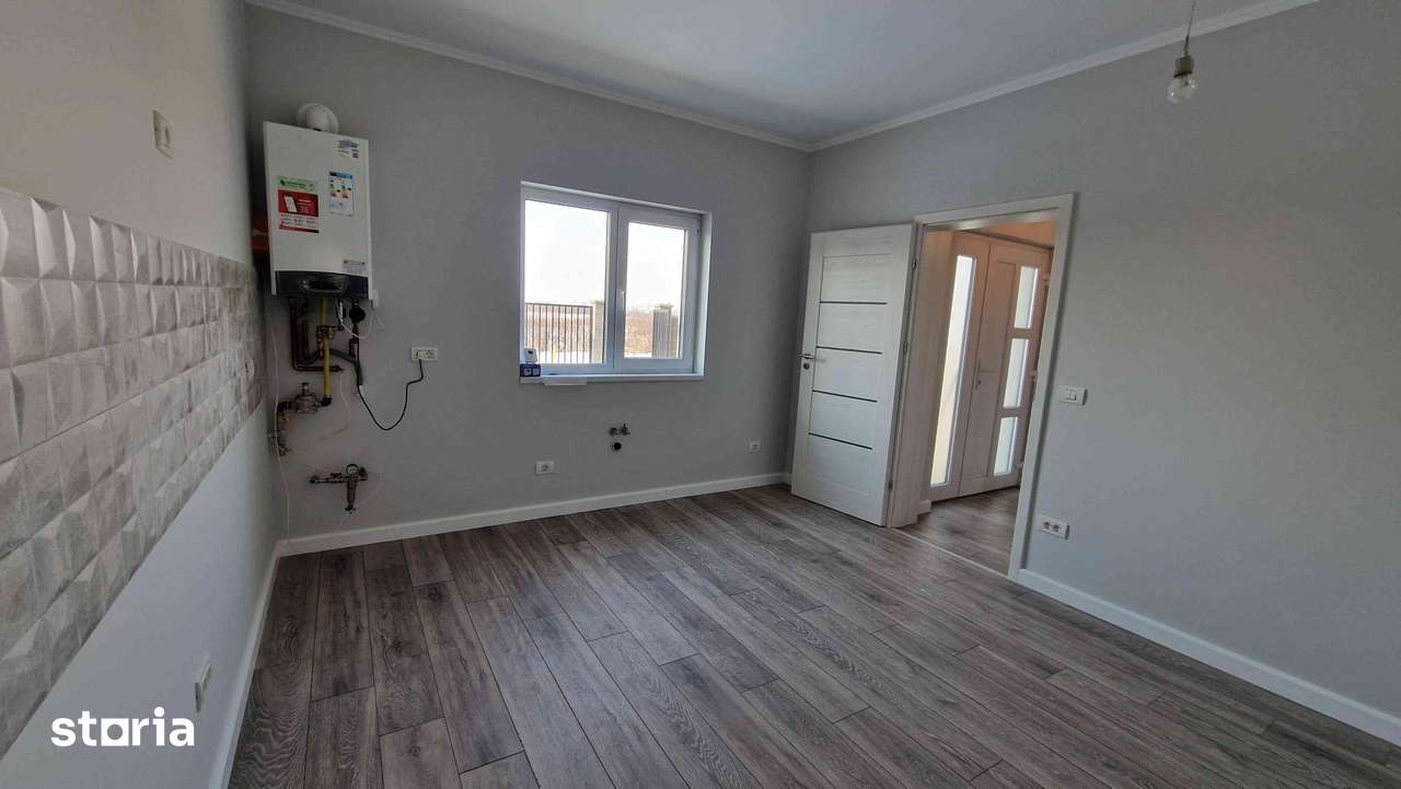 Proprietar - Duplex De Vânzare Remetea Mare Pret 159900 Euro - Imagine principală: 4/14