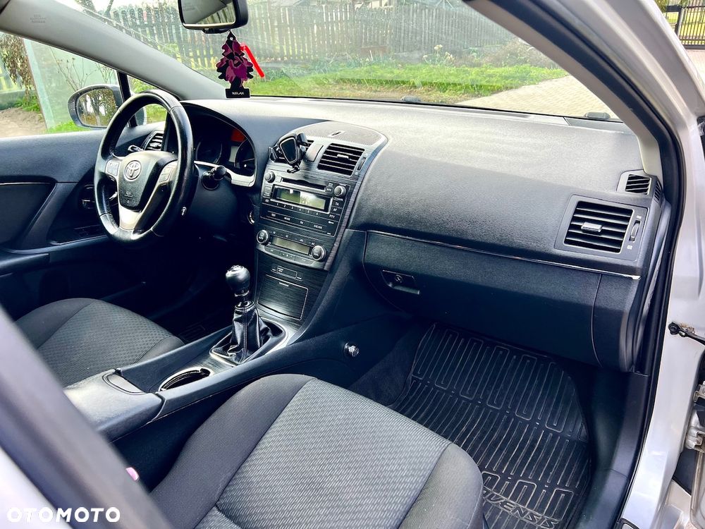 Toyota Avensis 2.2 D-4D Premium - 17