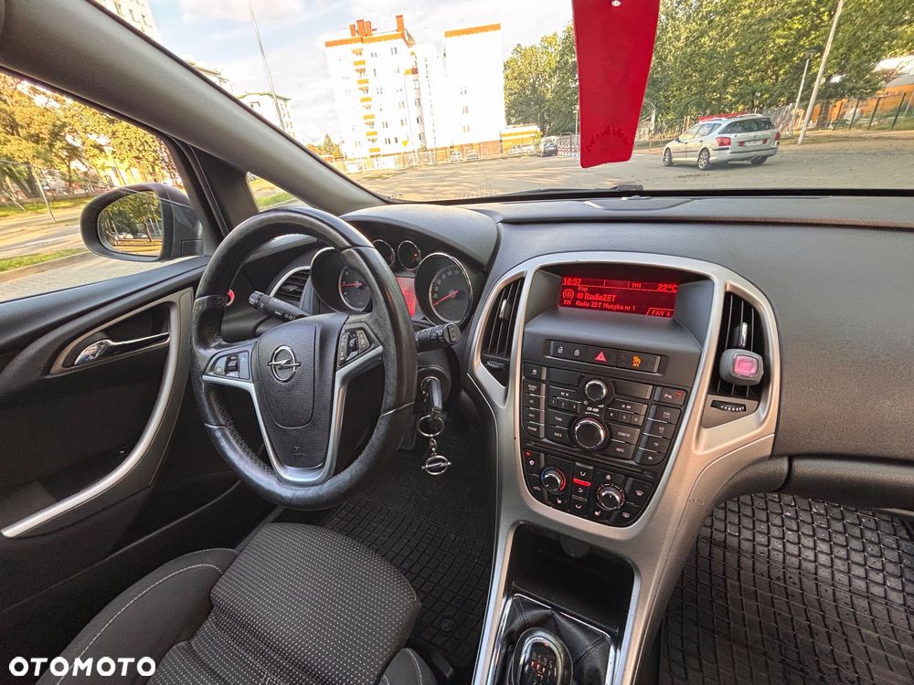 Opel Astra 1.4 T Enjoy - 10