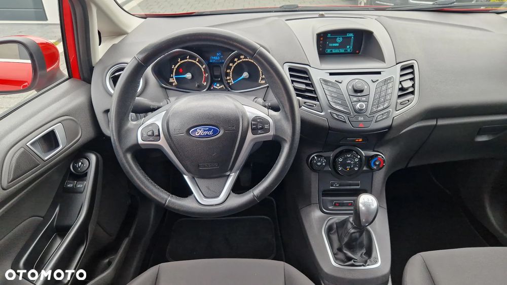 Ford Fiesta 1.0 EcoBoost Titanium - 9