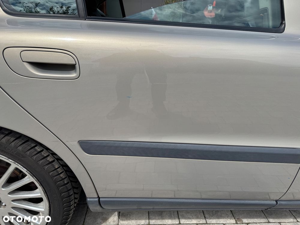 Volvo S60 2.4 D5 - 8