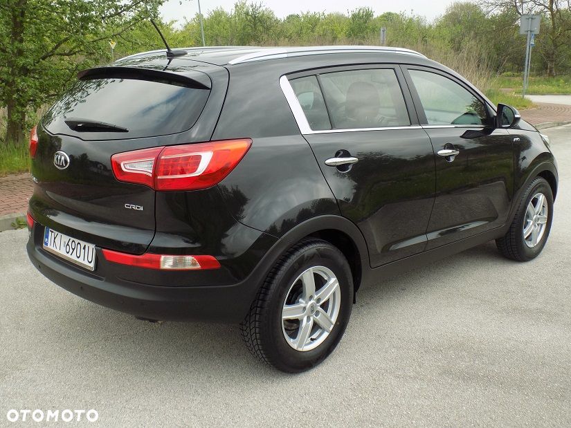 Kia Sportage 2.0 CRDI 4WD Automatik Dream-Team Edition - 8