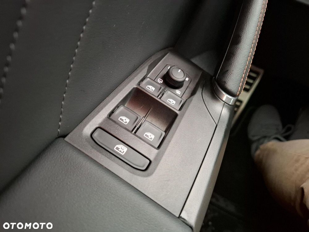 Cupra Formentor - 17