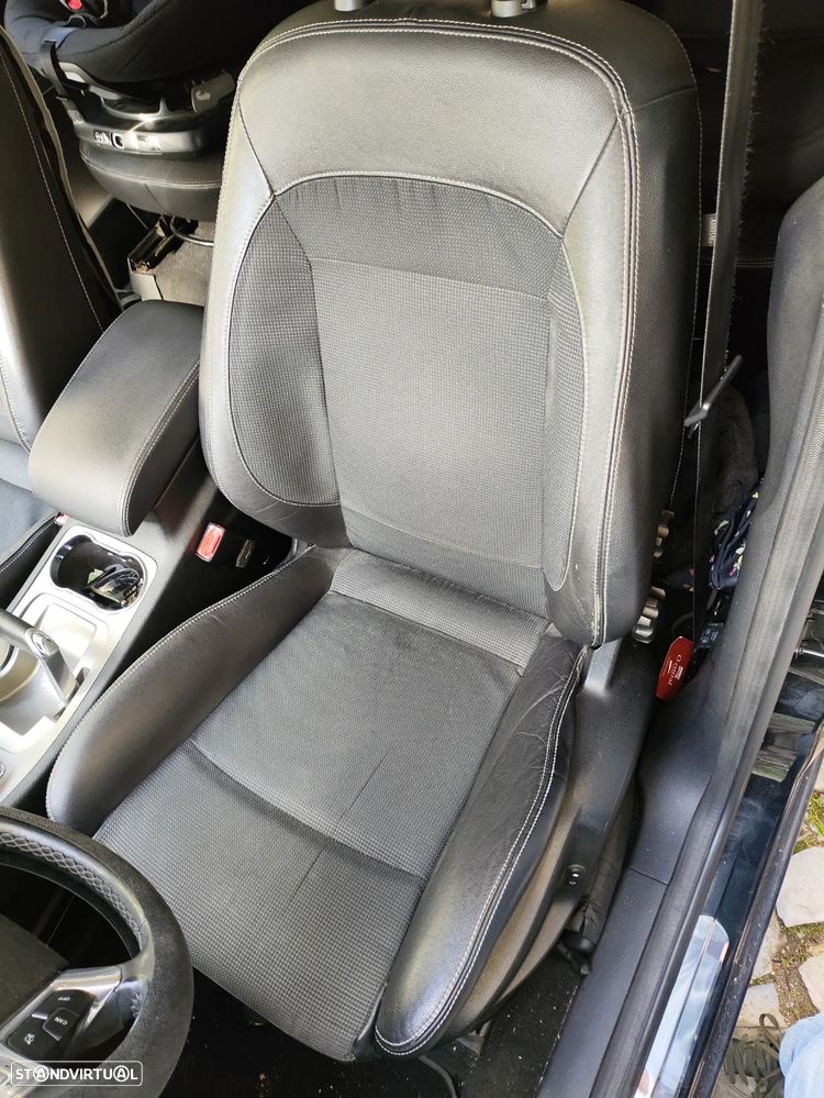 Ford S-Max 2.0 TDCi Titanium 7L - 7