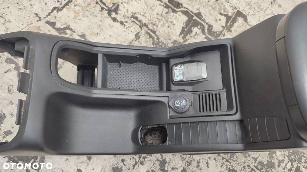 TUNEL ŚRODKOWY PODŁOKIETNIK FIAT CROMA 2008 EU - 3