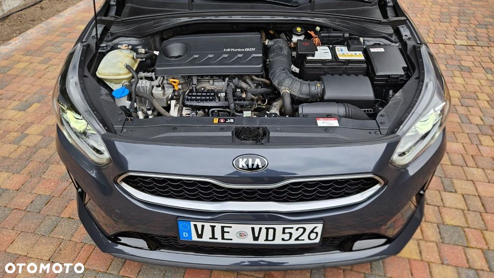 Kia ProCeed 1.4 T-GDI OPF GT LINE - 24