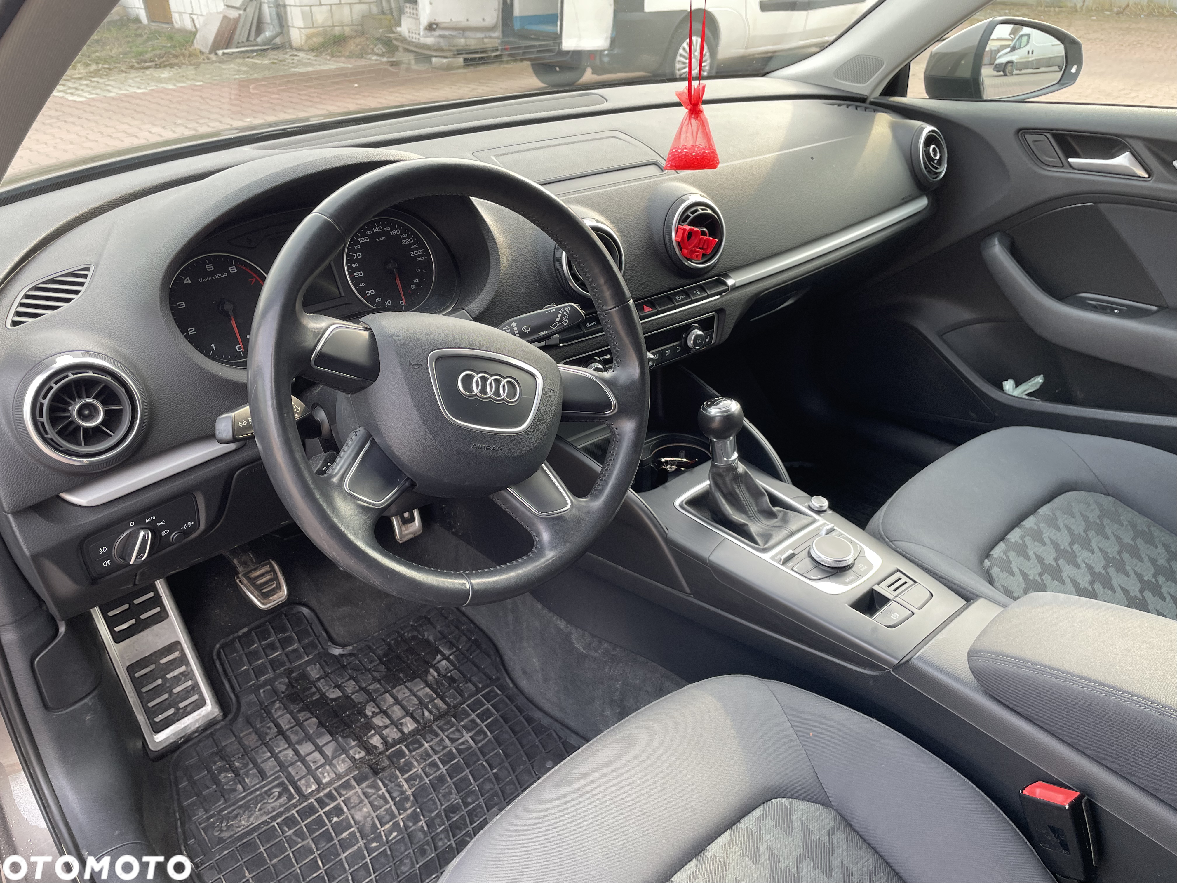 Audi A3 1.2 TFSI Attraction - 11
